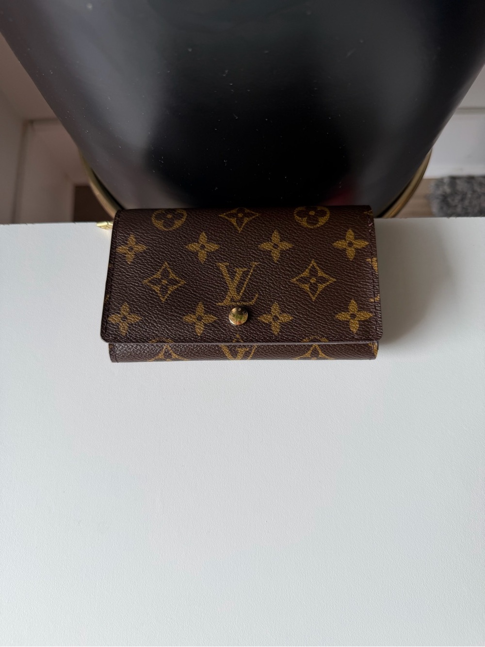 Louis Vuitton Monogram Compact Wallet with Brown Leather Interior - Picture 6 of 9